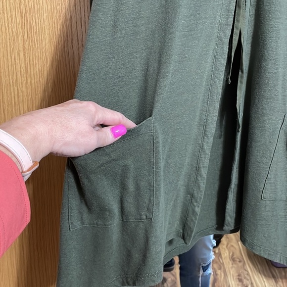 LOGO Lori Goldstein green open cardigan with tie size Medium front pockets - Picture 6 of 11